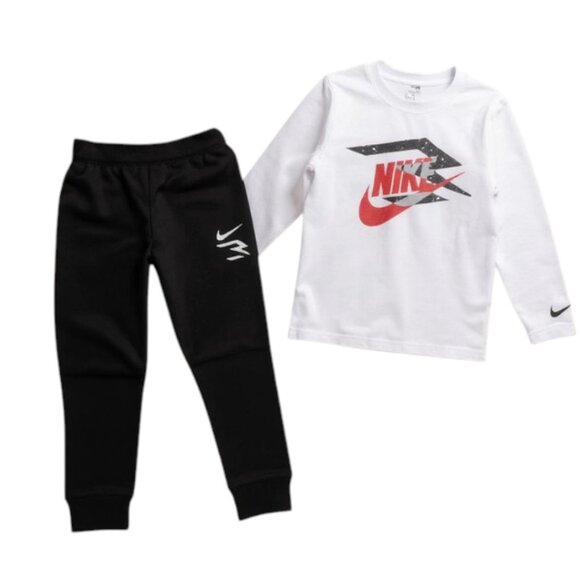 BUNDLE DEAL Nike 3 Brand Boys Joggers Pants Shorts Shirts Sets 5-6 Years NWT - Picture 2 of 3